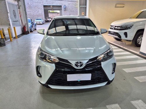 Toyota Yaris 1.5 107cv Xls Cvt Sedan Ugarcia