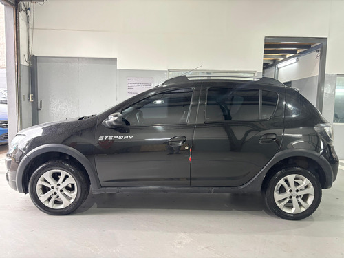Renault Sandero Stepway 1.6 Privilege 105cv - Us