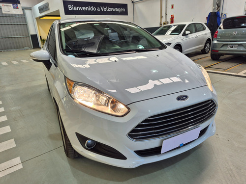 Ford Fiesta Kinetic 1.6 Sedan Titanium Powershift Ugarcia