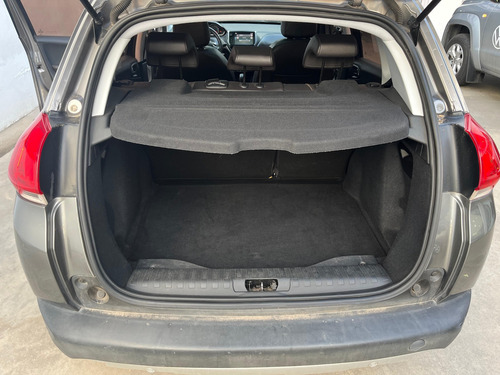 D_678002-MLA93214805111_092025-O Peugeot 2008 1.6 Feline Lk