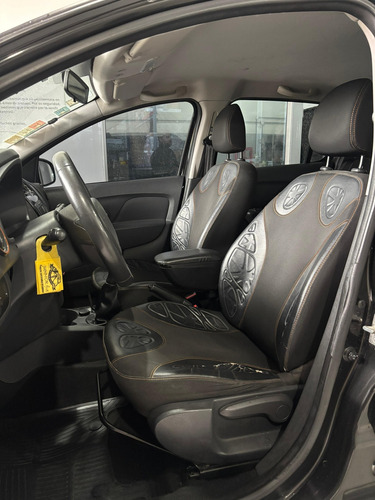 Renault Sandero Stepway 1.6 Privilege Nav 105cv - Us