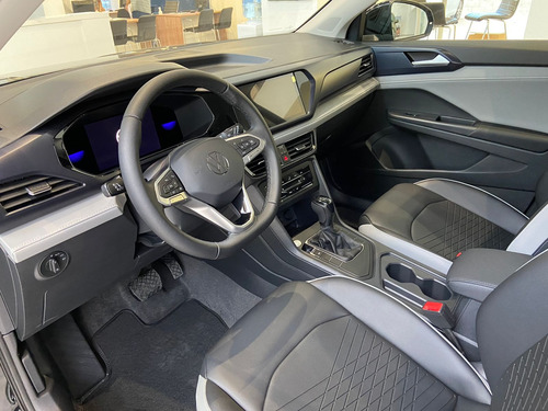 D_686129-MLA90831377186_082025-O Volkswagen Taos 1.4 250 Tsi Comfortline - Rec