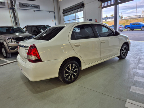 Toyota Etios 1.5 Sedan Xls My19 Ugarcia