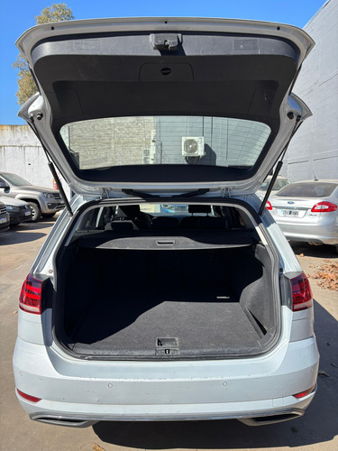 D_716354-MLA91209237229_082025-O Volkswagen Golf Variant 1.4 Comfortline Tsi Dsg - Us