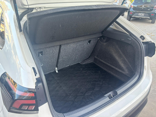 D_731674-MLA92323687001_092025-O Volkswagen Nivus 1.0 Tsi 170 Mt Confortline - Us