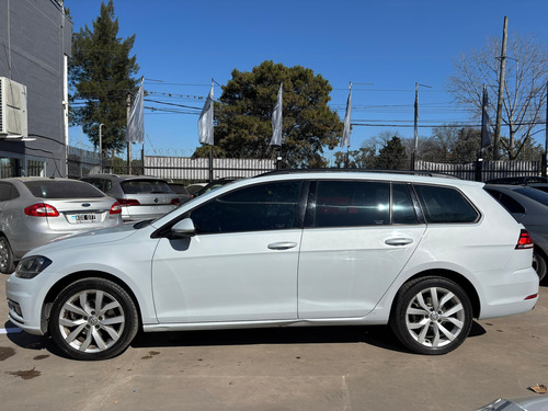 D_743438-MLA91209009049_082025-O-1 Volkswagen Golf Variant 1.4 Comfortline Tsi Dsg - Us