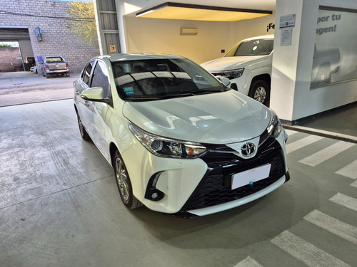 Toyota Yaris 1.5 107cv Xls Cvt Sedan Ugarcia