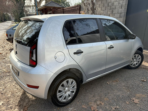 D_789230-MLA89572710182_082025-O-33 Volkswagen Up! 1.0 Take Up! Aa 75cv 5 P - Rec