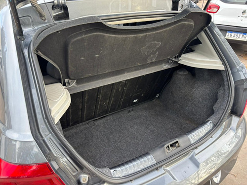 D_809983-MLA92990692896_092025-O Volkswagen Gol Trend 1.6 Trendline 101cv - Us