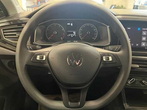 D_866766-MLA89645687581_082025-O-1 Volkswagen Polo 1.6 Msi Track Semini