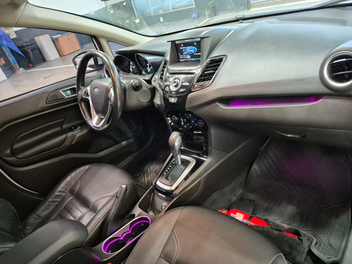 Ford Fiesta Kinetic 1.6 Sedan Titanium Powershift Ugarcia