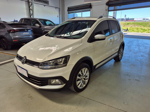 D_910729-MLA92021209357_092025-O Volkswagen Crossfox 1.6 Highline Ugarcia