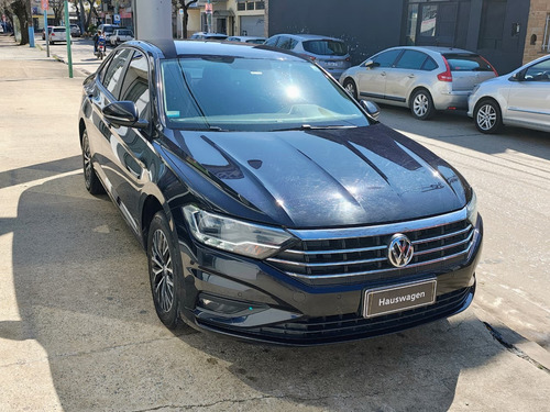 Volkswagen Vento 1.4 Comfortline 150cv At Unico Dueño Es
