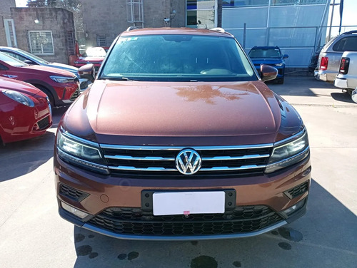 D_947916-MLA92002075528_092025-O Volkswagen Tiguan Allspace 2.0 Tsi Comfortline Dsg Ugarcia