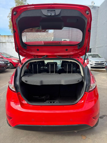 D_952990-MLA92317074435_092025-O Ford Fiesta Kinetic 1.6 Titanium Powershift 120cv - Us