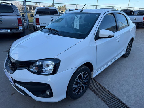 D_959073-MLA89440612277_082025-O-6 Toyota Etios 1.5 Sedan Xls Semini Lucas