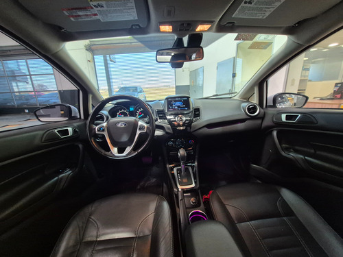 Ford Fiesta Kinetic 1.6 Sedan Titanium Powershift Ugarcia