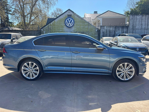 D_974916-MLA92323525743_092025-O Volkswagen Passat 2.0 Tsi R-line 220cv - Us