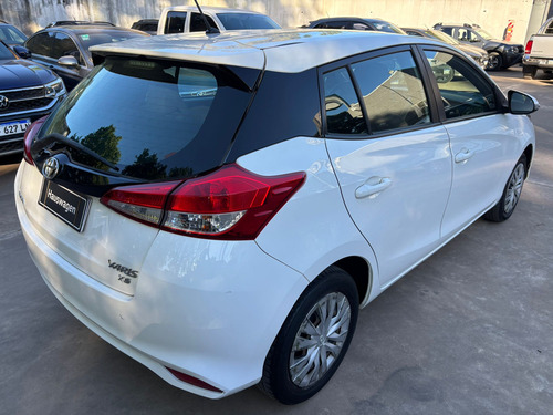 D_640866-MLA95121692175_102025-O Toyota Yaris 1.5 107cv Xs - Us