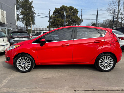 Ford Fiesta Kinetic 1.6 Titanium Powershift 120cv - Us