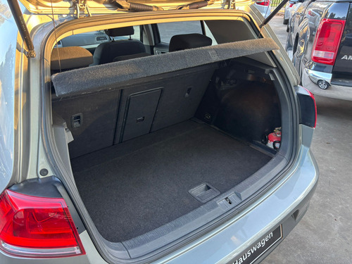 Volkswagen Golf 1.6 Trendline - Us