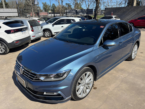 D_760578-MLA93486498024_102025-O Volkswagen Passat 2.0 Tsi R-line 220cv - Us
