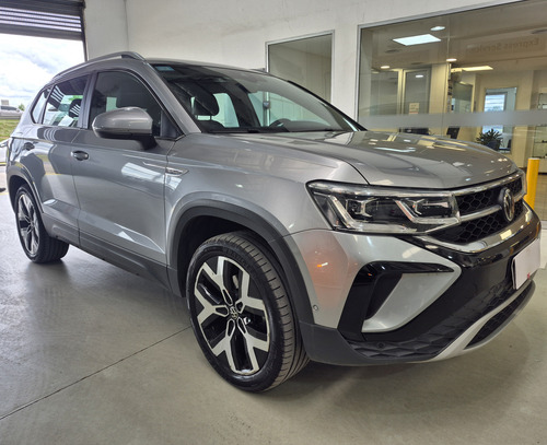 D_820505-MLA96298176694_102025-O Volkswagen Taos 1.4 250 Tsi Highline Tiptronic 2024 Semini L