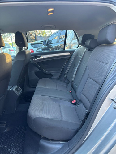 Volkswagen Golf 1.6 Trendline - Us