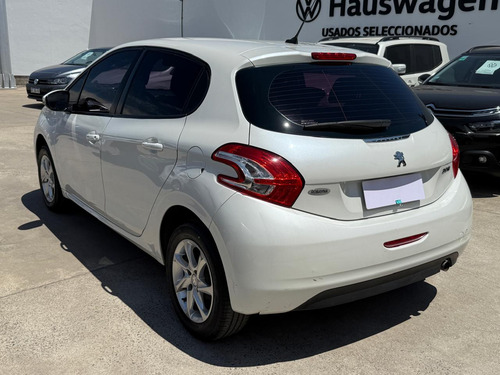 Peugeot 208 1.5 Allure Touchscreen Us 2015 Lucas Semini